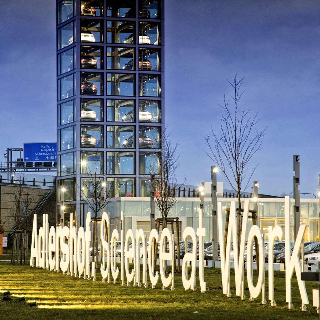 B&B Hotel Berlin-Adlershof Bagian luar foto