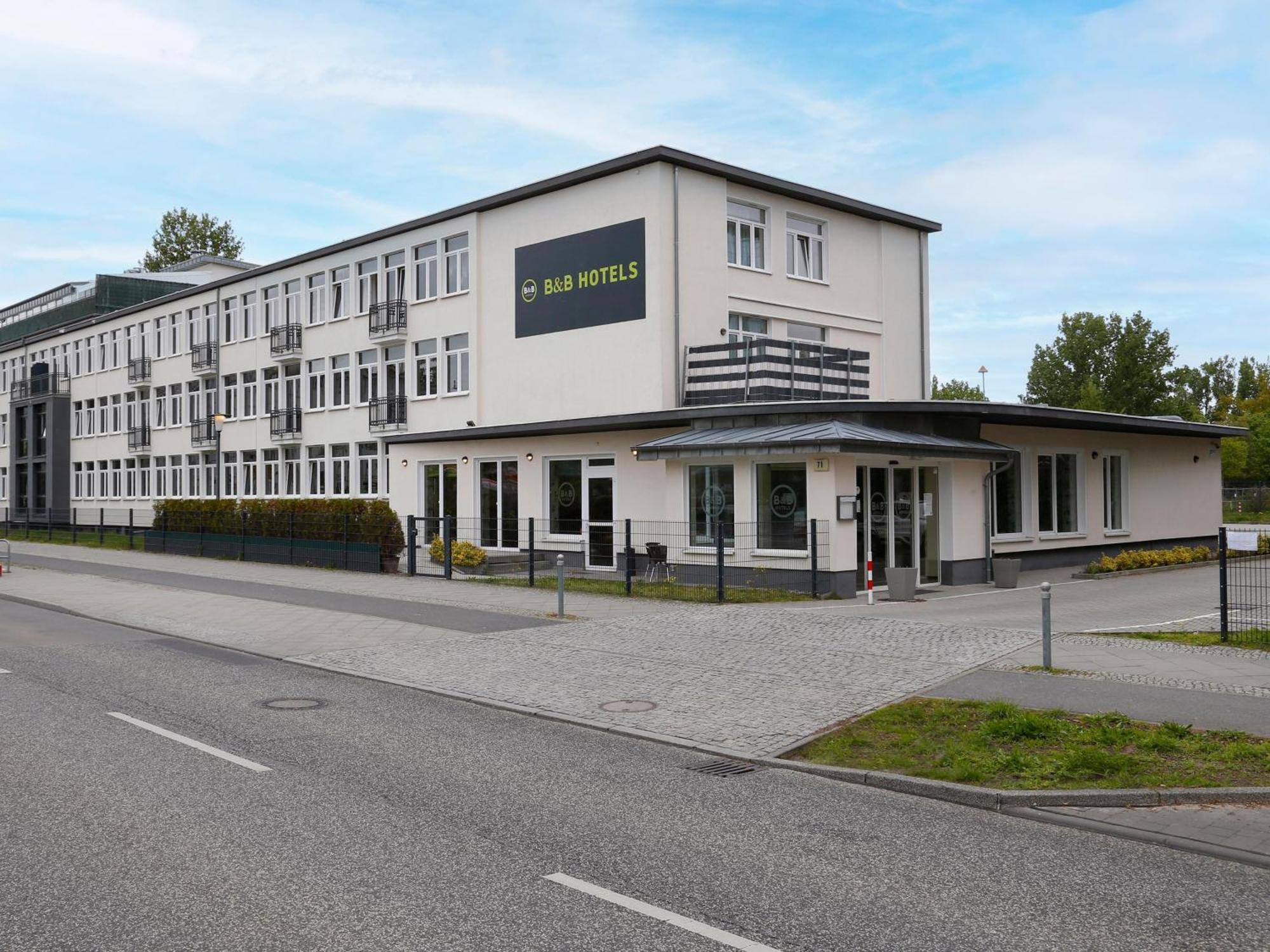 B&B Hotel Berlin-Adlershof Bagian luar foto