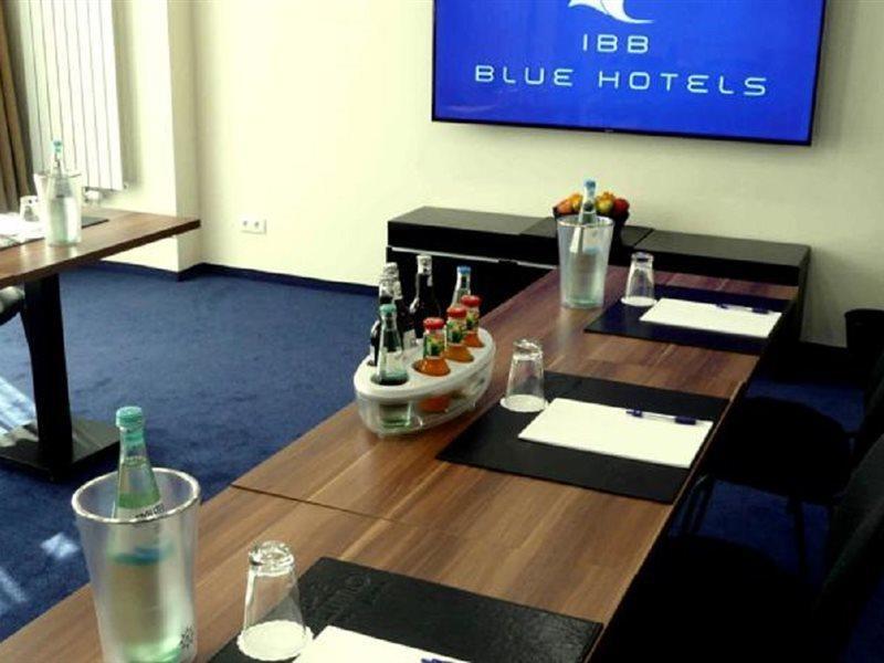 B&B Hotel Berlin-Adlershof Bagian luar foto